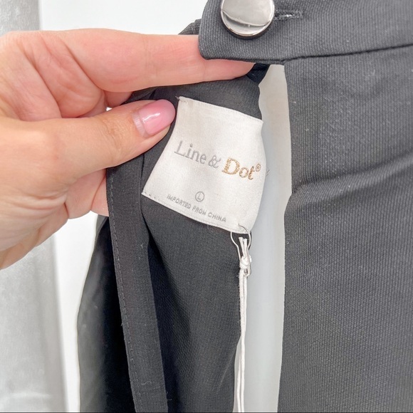 Line & Dot black dress - Picture 8 of 10